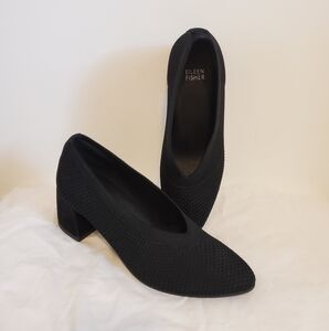 Eileen Fisher Stretchy Pointed Black Square Heels Size 7.5
